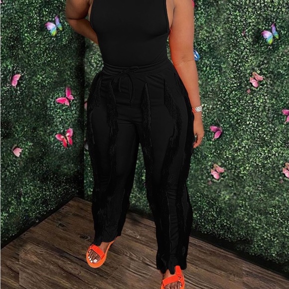 Black Casual Tank Top & Tassel Decor Drawstring Pants Set - Picture 3 of 3